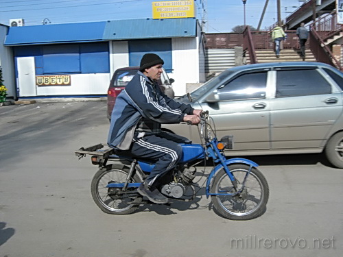 Уже можно покататься на транспорте без крыши. г. Миллерово